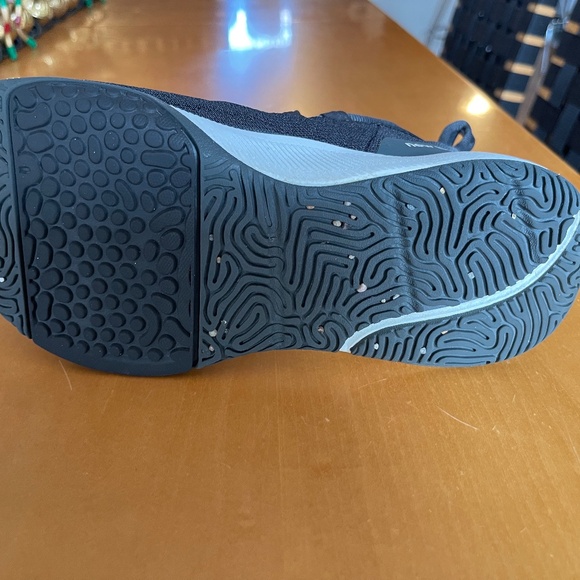 S - New Balance FuelCell Trainer Black and White Sneaker, 7.5 Wide - Picture 7 of 14